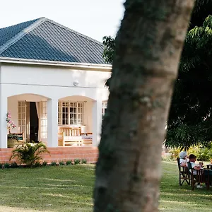 Bed & Breakfast The Guinea Fowl